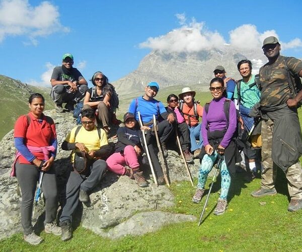 kashmir great lakes trek