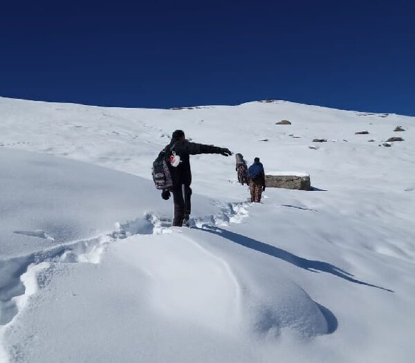 sar pass trek